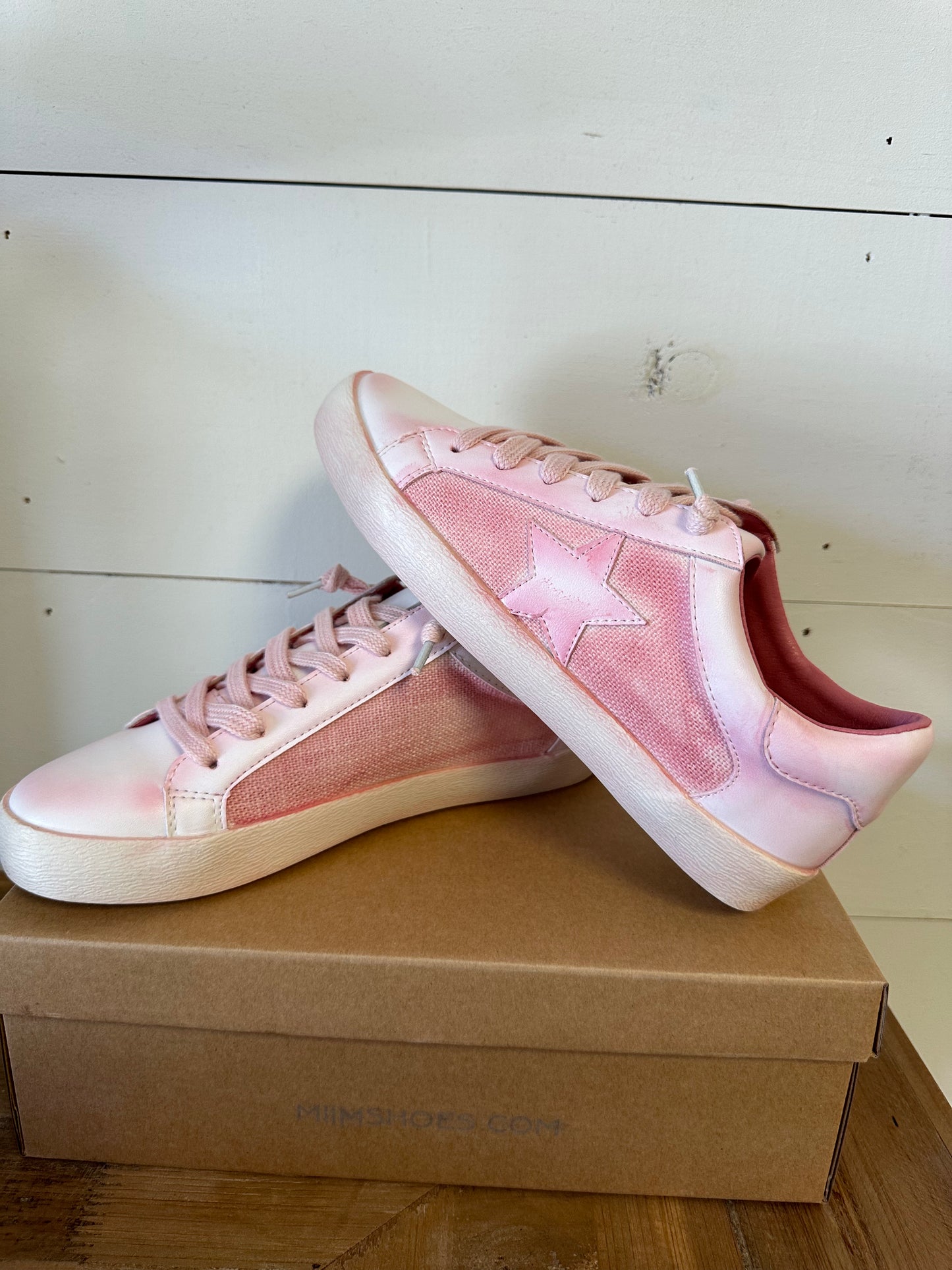 Pink Star Sneakers