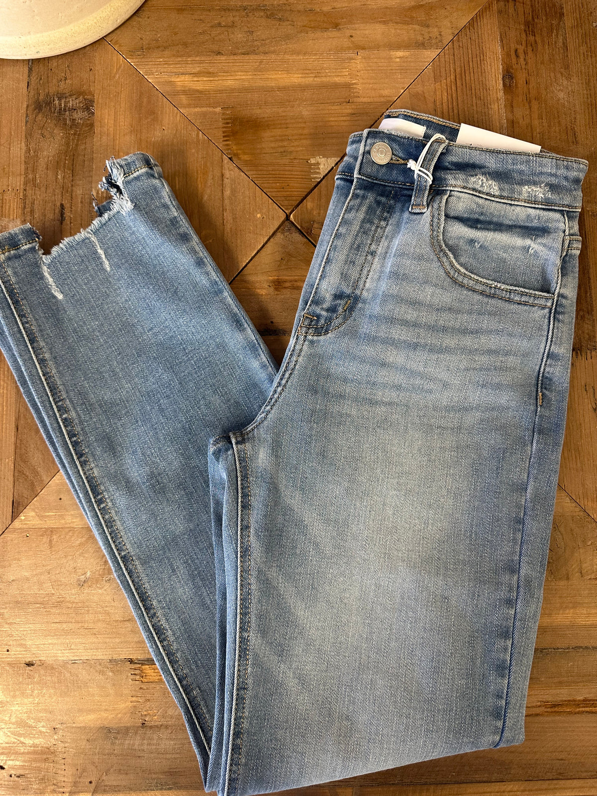 Carlie Straight High rise Jeans