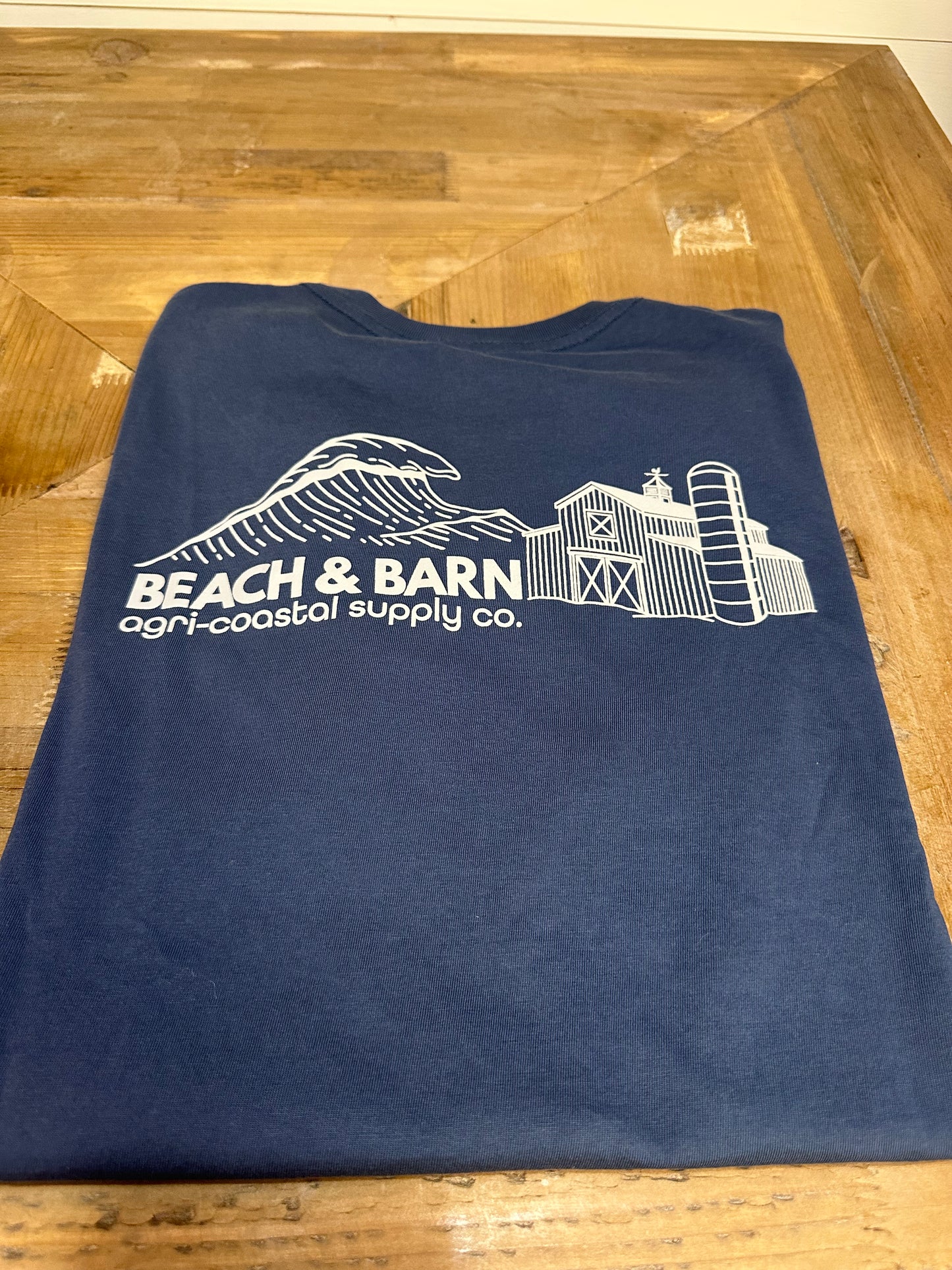 Beach & Barn Navy T-Shirt